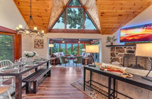 Chalet Village Ski Chalet | Family Chalet With Sauna, HotTub, Heavenly Views! Mins to Downtown!
