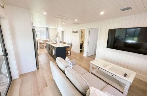 Central Naples Apartment | Family Coastal Home - 1 Mile from Beach
