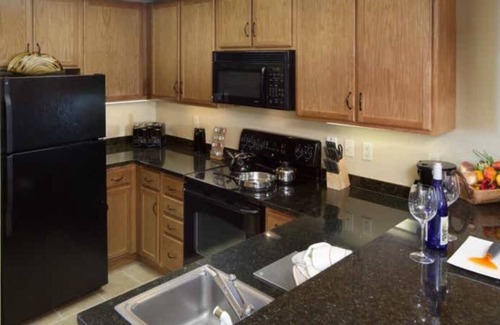 Gatlinburg Resort | Family Escape Awaits at Holiday Inn Club Vacations Smoky Mountain Resort- 2 Bd.