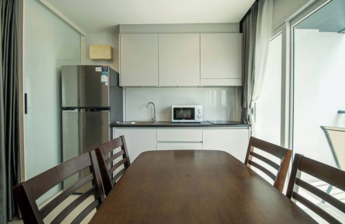 Kram Condo | Family for 5people, 2 pools, AC, Kitchen, Fitness and near the beach