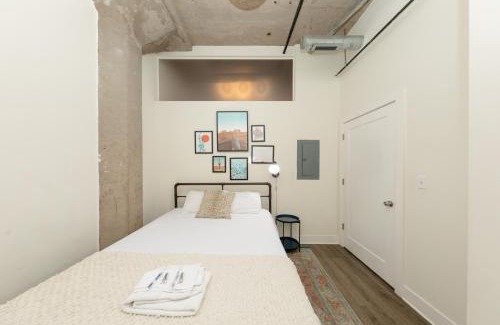 Near South Side Apartment | Family Friendly 2BR South Loop Suite with Optional Parking and Gym Access Sleeps up to 8 Near McCormick Place and Soldier Field