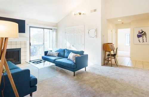 Newark Apartment | Family-Friendly 3BR Condo in Newark with Amenities