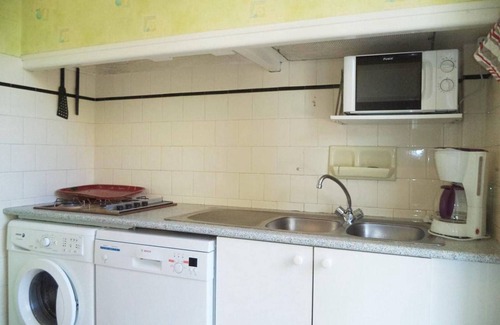 Narbonne-Plage Apartment | Family-Friendly 4-Room Apartment, Sleeps 8, Steps from Beach in Tranquil Narbonne Plage