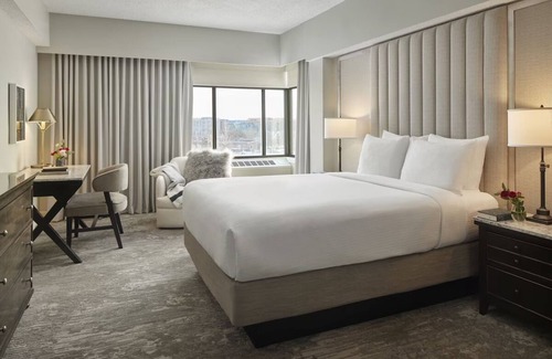 Capitol Hill Hotel | Family-Friendly 4-Unit Stay | Near DC Icons & Perfect for History Enthusiasts