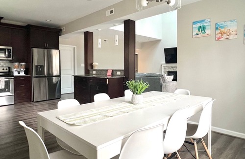Riverside House | Family friendly 5 bedroom home within Walking distance To CNU