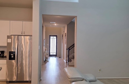 Clodine House | Family-Friendly 5BR Home, Game Room + Large Backyard! with AC, WiFi in 77407