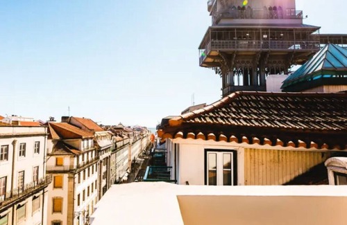 Baixa Apartment | Family-Friendly Apt | 1 Double + 2 Twins | Steps from Santa Justa Elevator