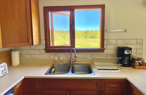 Sturdies Bay House | Family friendly home centrally located on Galiano Island