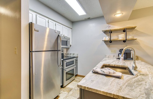 Notch Estates Condo | Family-Friendly Condo: 1 Mi to Silver Dollar City!