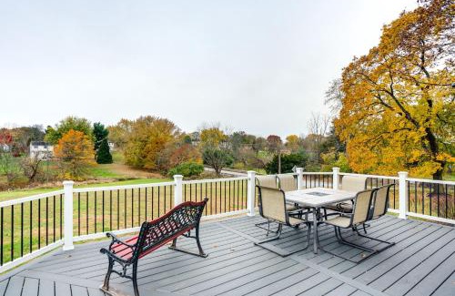 Mainland House | Family-Friendly Hatfield Home 3 Mi to Downtown!