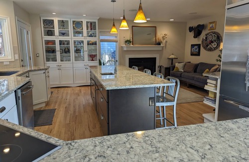 Parkside House | Family-Friendly Haven with a Beautiful Backyard and Walkable Neighborhood