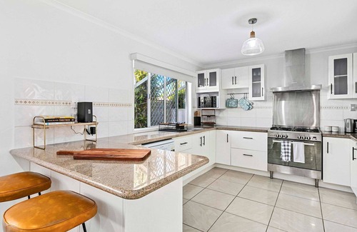 Torquay House | Family Friendly Home in Torquay