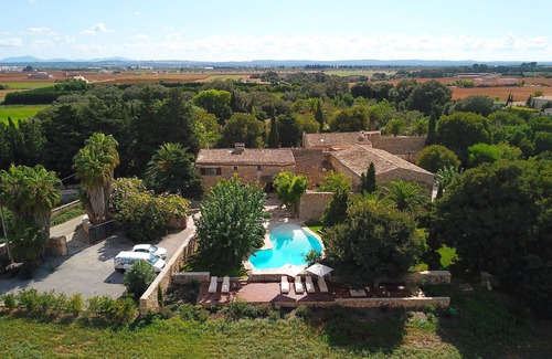 Buger Villa | Family friendly House with fenced pool, only 10km to beaches, Buger, Mallorca