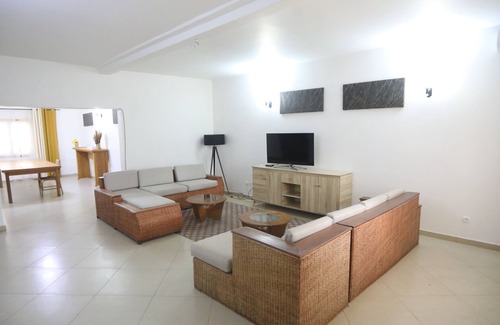Yaounde Apartment | Family friendly place not far from airport and close to main shops and bank