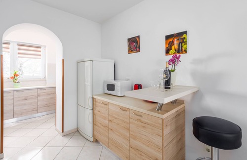 Brulo House | Family friendly, quiet location, garden with barbecue, near the beach