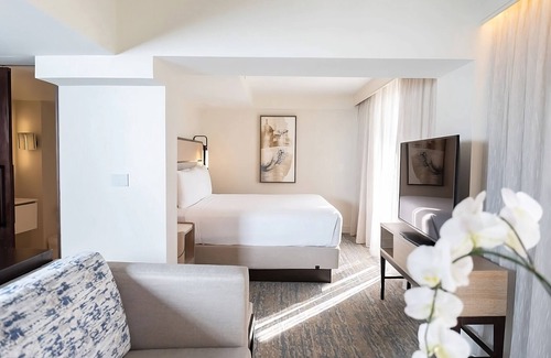Isla Verde Hotel | Family-friendly Ready Stay in Isla Verde - Two Suites w/Balcony