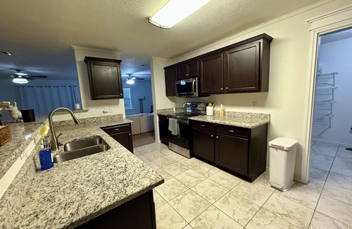West San Antonio House | Family-Friendly Retreat 7 Min from Lackland AFB - Pet-Friendly