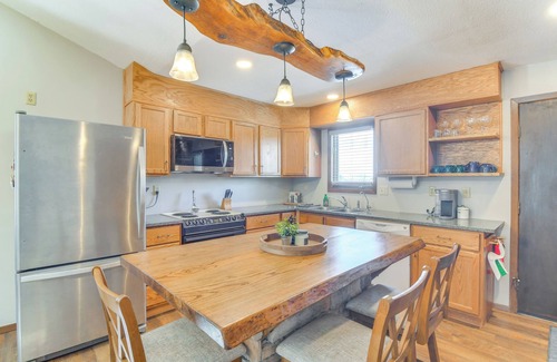 Fraser Condo | Family-Friendly Retreat w/Balcony in Fraser!