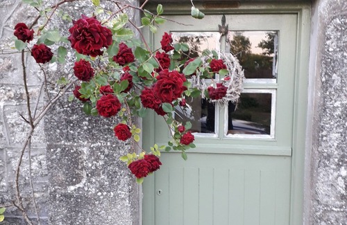 Knockananna House | Family Friendly Romantic and Spacious Country Lodge On Private Grounds