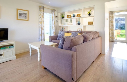 Yarmouth Cabin | Family-friendly self-catering accommodation on the Isle of Wight.