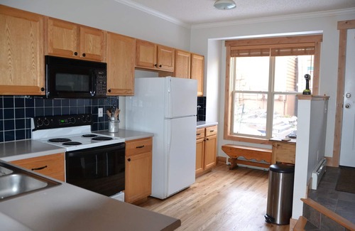 Wildernest House | Family Friendly/Spacious Town Home w/Mountain views