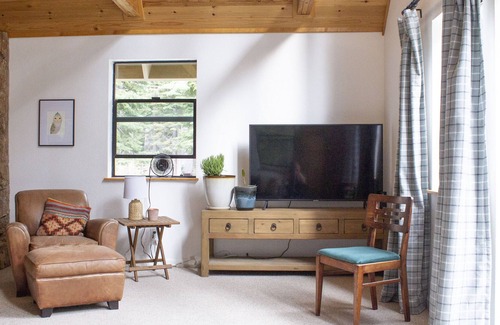 Pla-Vada Woodlands House | Family Friendly Summit Chalet sleeps up to 10