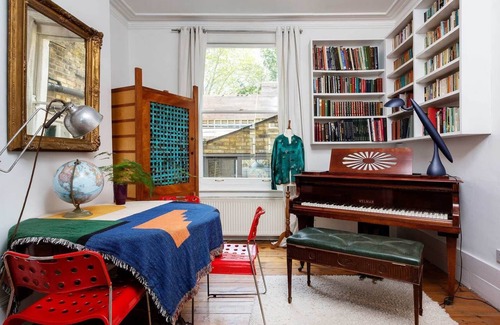 Stoke Newington House | Family Fun in Stoke Newington, by Veeve