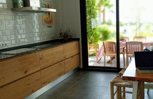 Sanlucar de Barrameda House | Family House With Big Garden 10min From Sanlúcar