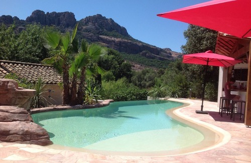 Roquebrune-sur-Argens Villa | Family holiday in beautiful property 2000m2 and spectacular view