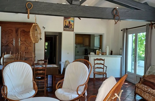 Saint-Palais-sur-Mer Villa | Family house on large wooded grounds 2 km from the beach