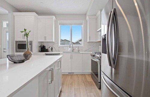 Calgary House | Family Home in Livingston 4 Bed, 3.5 Bath