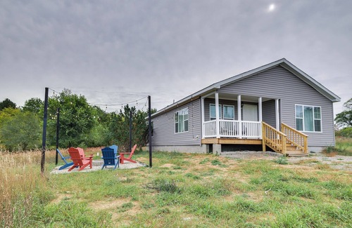 Rapid City Cottage | Family Home in Rapid City ~ 4 Mi to Torch Lake!