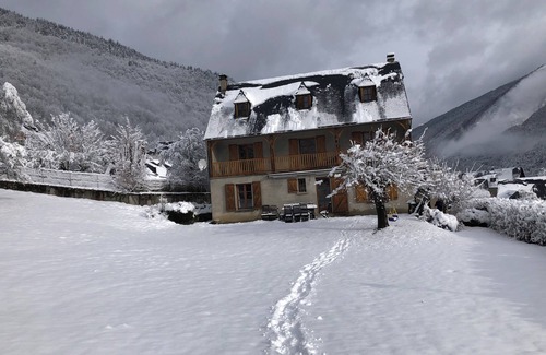 Vielle-Louron House | Family home in the heart of the Hautes-Pyrénées