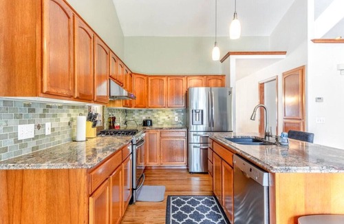 Post Falls Apartment | Family Home w/Pool Table + Fall Weekly Discounts