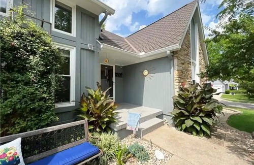 South Kansas City House | Family Home w/Pool & EV Charger