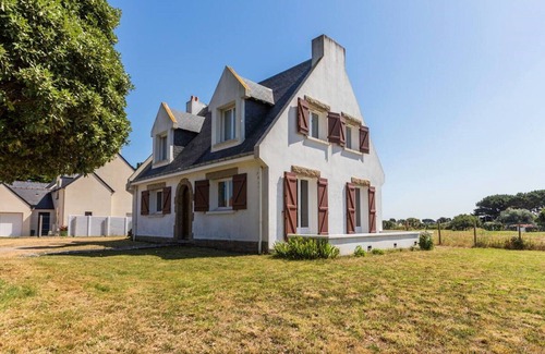 Le Pouliguen Ski Chalet | Family house for 8 - 850m from the beach