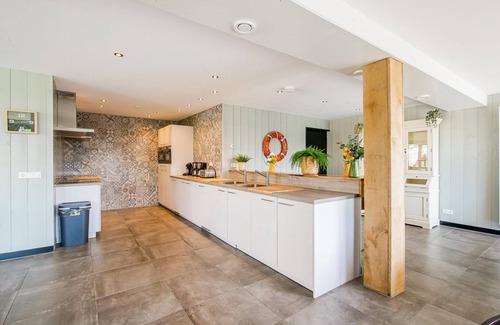 Callantsoog House | Family house the Groote Kaap: A unique and stylish group accommodation at the beach