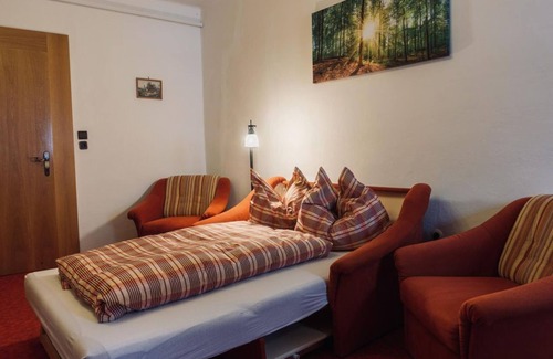 Muehlbach Am Hochkoenig House | Family room with sofa bed (room 1) - Gasthof Scherer
