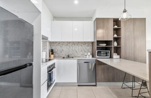 Birtinya Apartment | Family size 2brm apt water views opp hospital