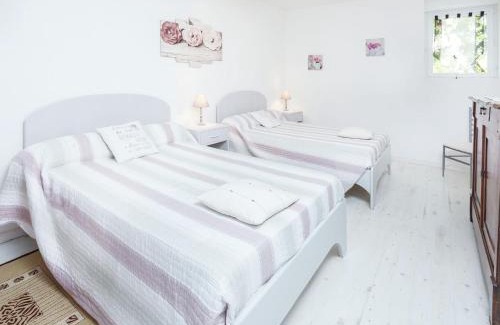 Saint-Medard House | Family Stay in Scenic Cazals