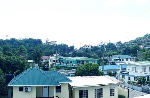 Clifton Apartment | Family styled Apartments/Guest House - 5 minutes walk from the beach.