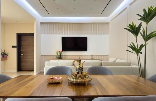 Tashkent Apartment | Family Suite for 4 - 6 people! Direct access to Tashkent CITY MALL, Central Park, Hilton Hotel, Chorsu Bazaar!