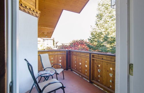 Midway Condo | Family Vacation Dog friendly , Heated In/Out Pool, Tubing & Ice Skating # 773