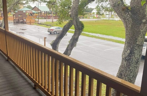 River Ranch Condo | FamilyFriendly Suite! Comes With ArcadeGame inside