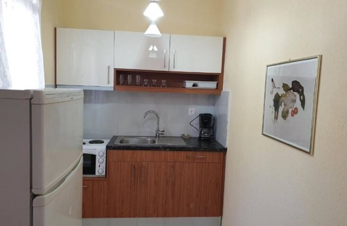 Nikita Villa | Familysuite for 4 2 sep. Bedroom 1 separ. Fitted kitchen 1 full bath. large balcony