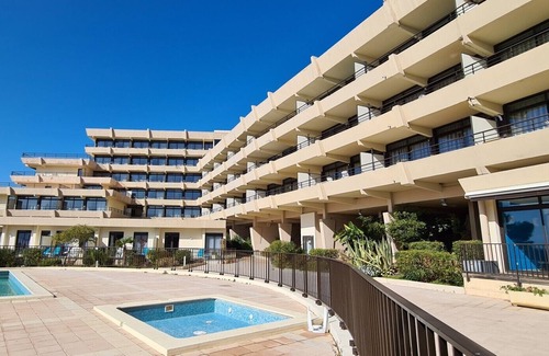 Corse-du-Sud Apartment | Fancy a bit of sunshine?=nice studio 100m from the beach+heated pool +parking+wifi