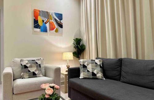 Qurtubah Apartment | Fancy home W Pool,Gym &private Yard, 15min airpt