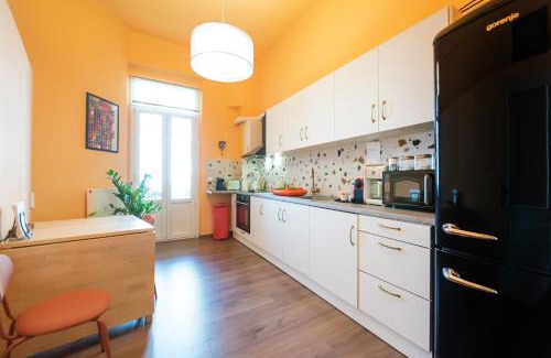 Thessaloniki City Centre Apartment | Fandango by halu!, Gorgeous Neoclassical Apartment next to Metro station
