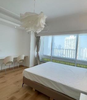 Downtown Shanghai Apartment | Fanhua Life IN Nanjing West Road Store 2