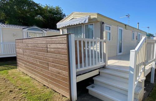 Skegness Boat Rental | Fantastic 4 Berth Caravan In Skegness With Private Hot Tub Ref 96023H